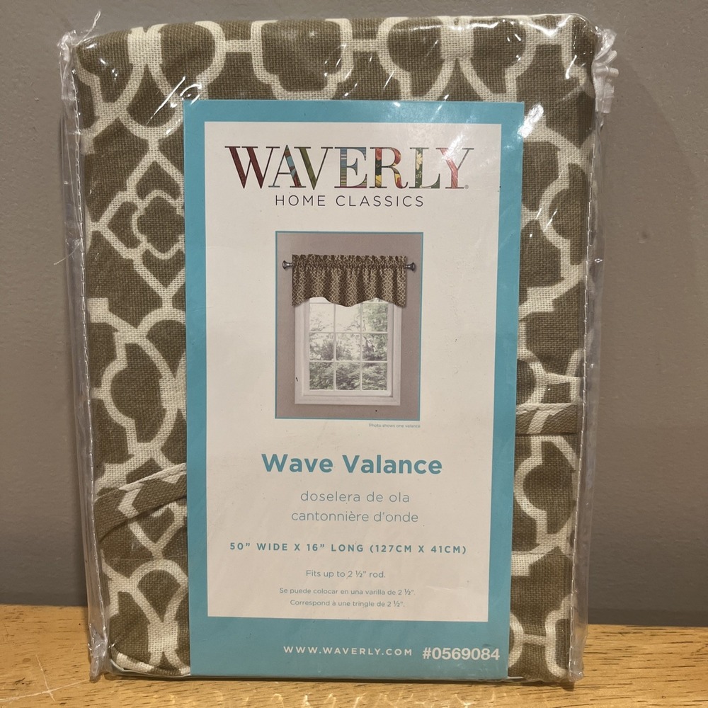 Waverly One Lovely Lattice Valance Cafe Brown 50" x 16"‎ Scalloped Mediterranean